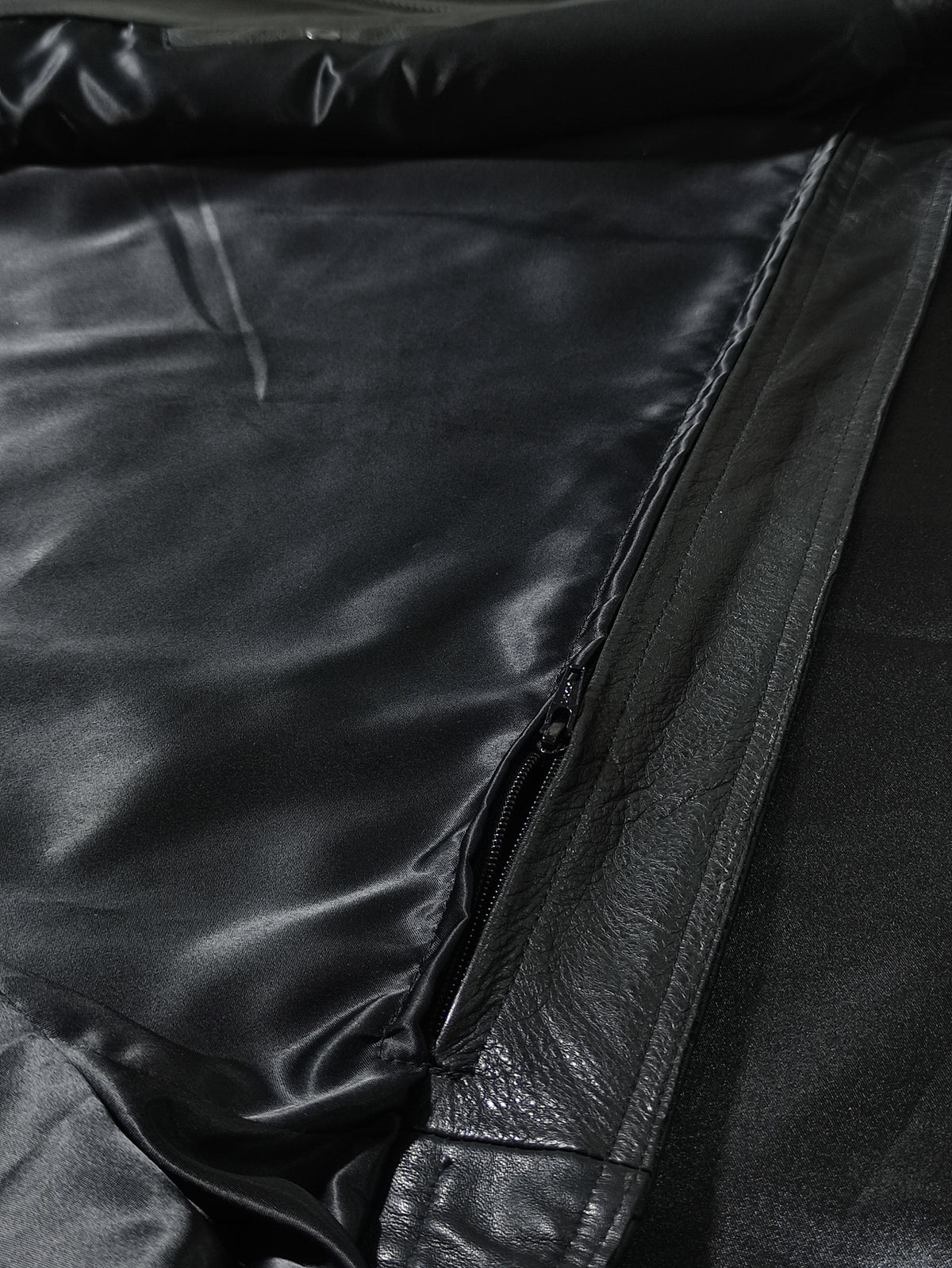 US "OFF THE RACK" MIDNIGHT VEST