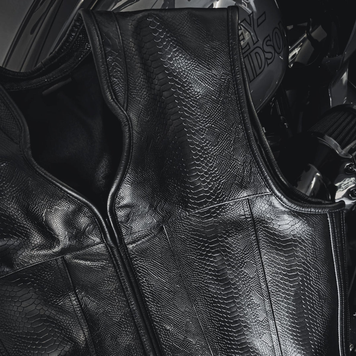 EURO "OFF THE RACK" SERPENT VEST 2.0