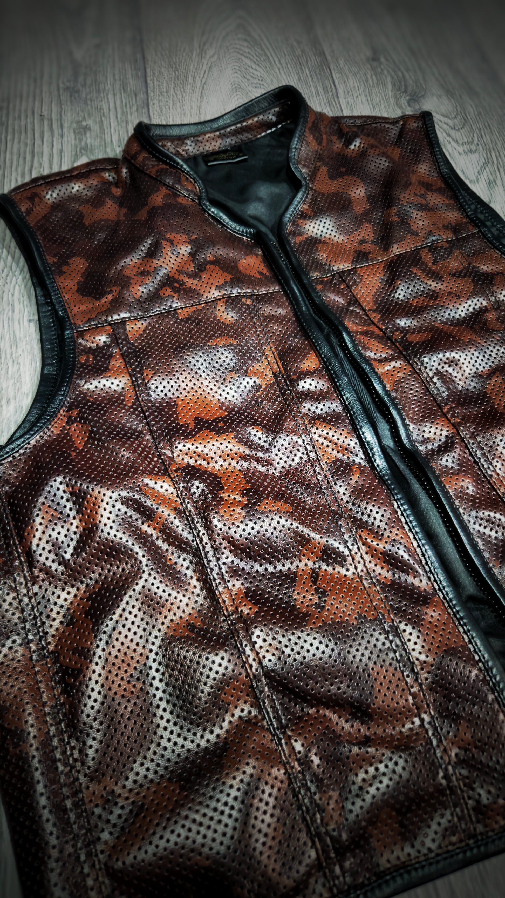 EURO DESERT "OFF THE RACK" PERFORATED CAMO VEST 2.0