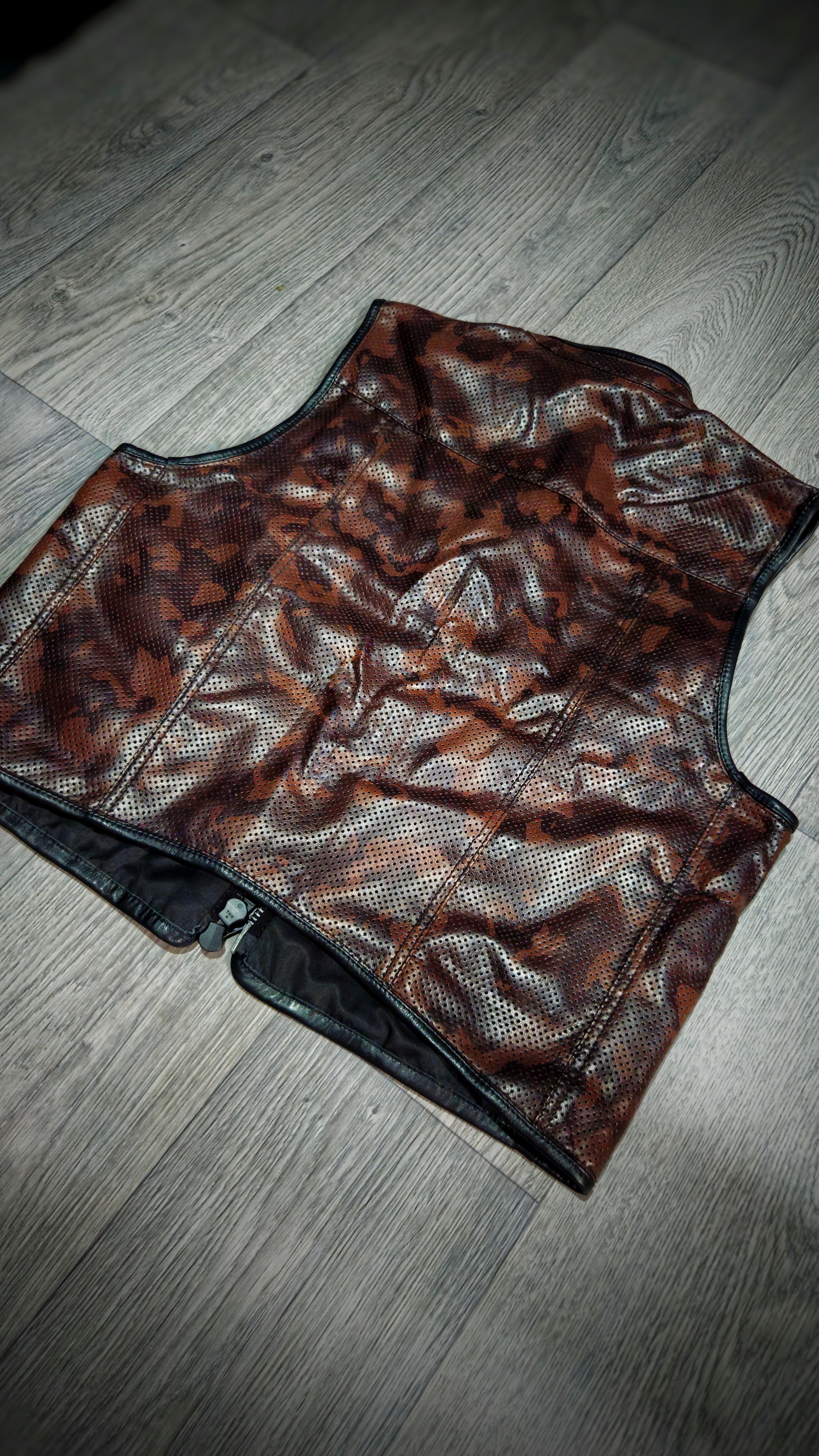 EURO DESERT "OFF THE RACK" PERFORATED CAMO VEST 2.0
