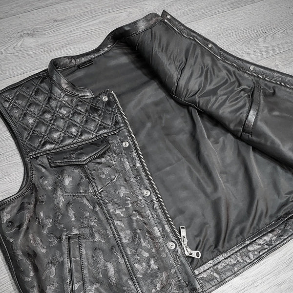 LOUIS VUITTON: Sleeveless jacket in black grained leathe…
