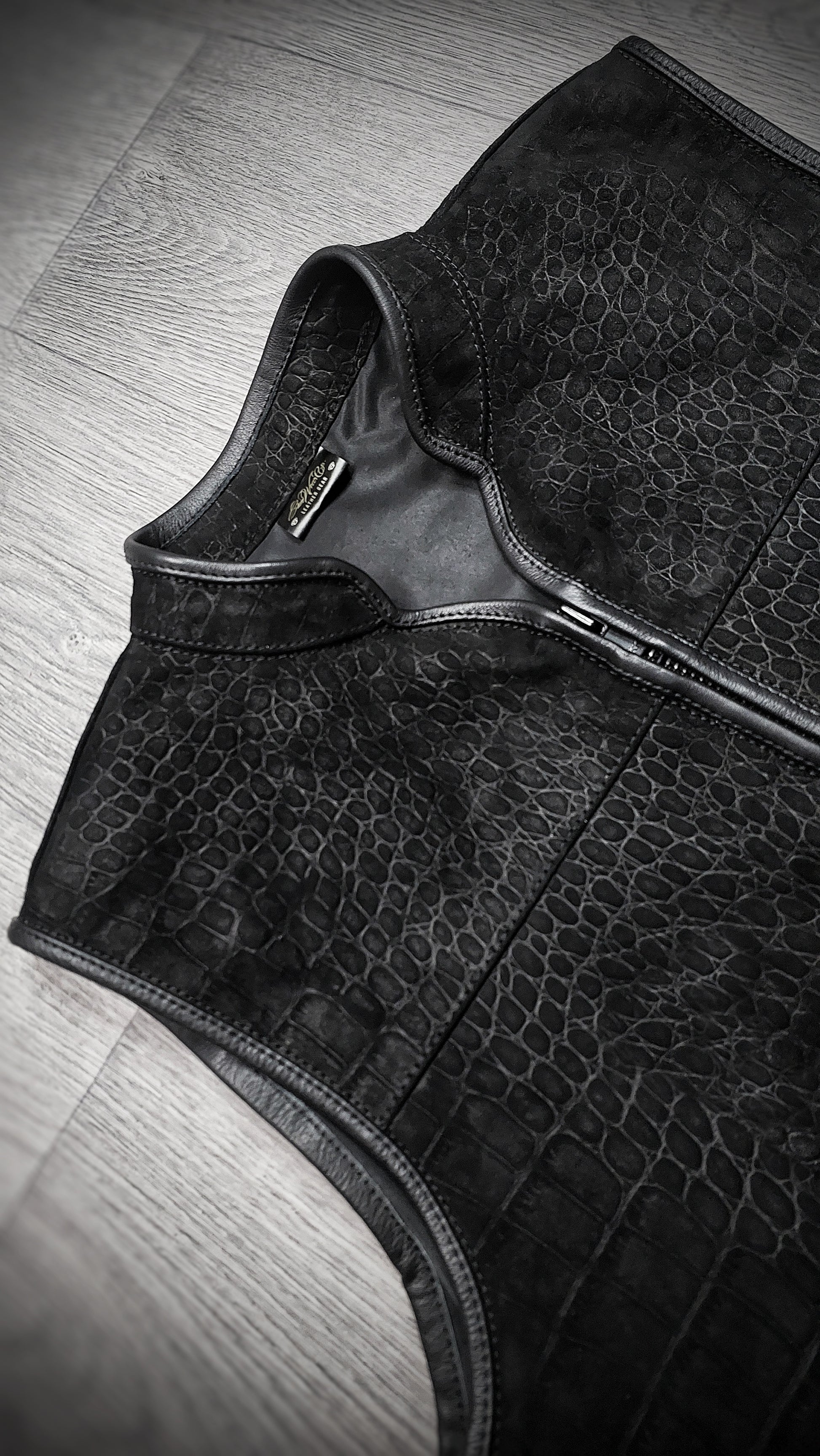 EURO "OFF THE RACK" SUEDE GATOR VEST