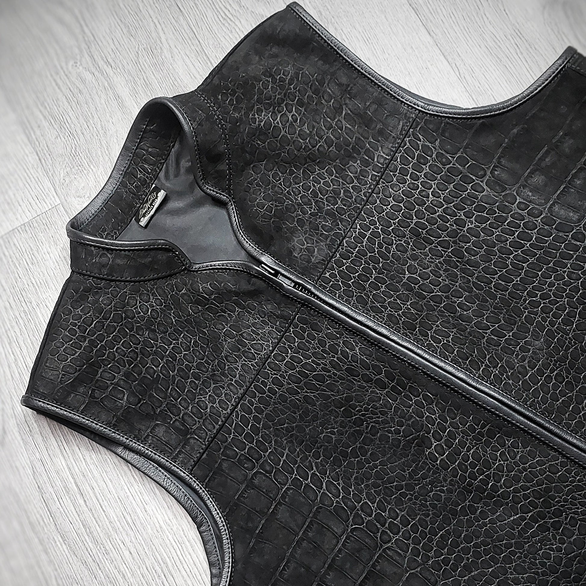 EURO "OFF THE RACK" SUEDE GATOR VEST