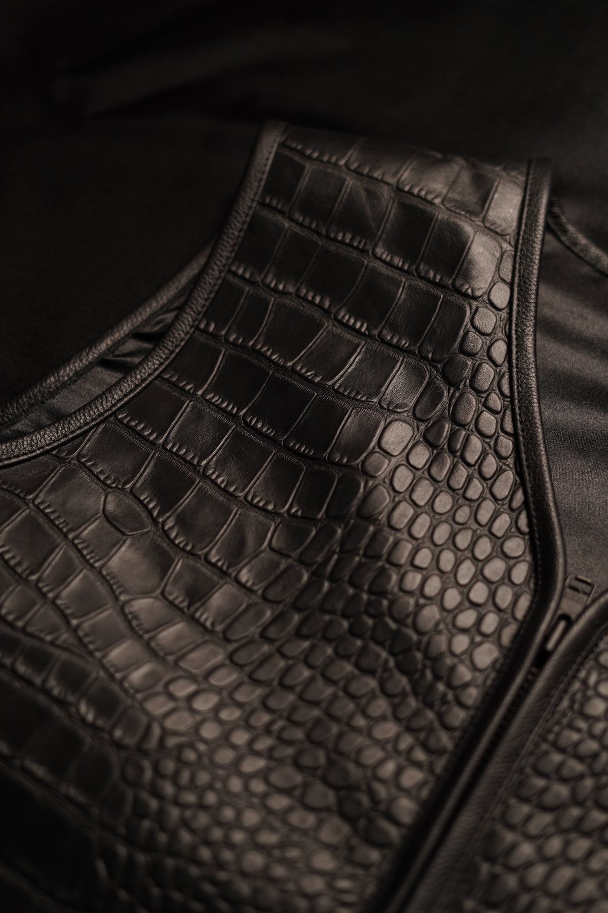 EURO "OFF THE RACK" GATOR BELLY VEST