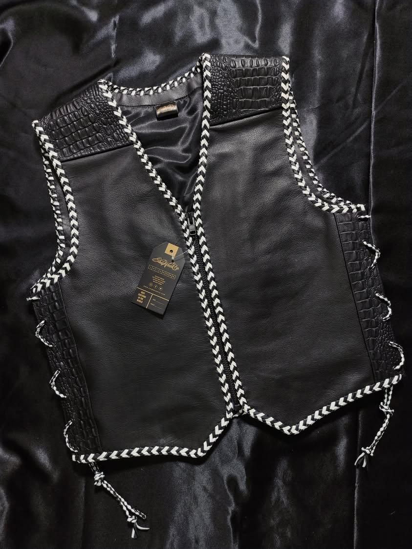 AUS BLACK/WHITE "OFF THE RACK" LEATHER / CROC