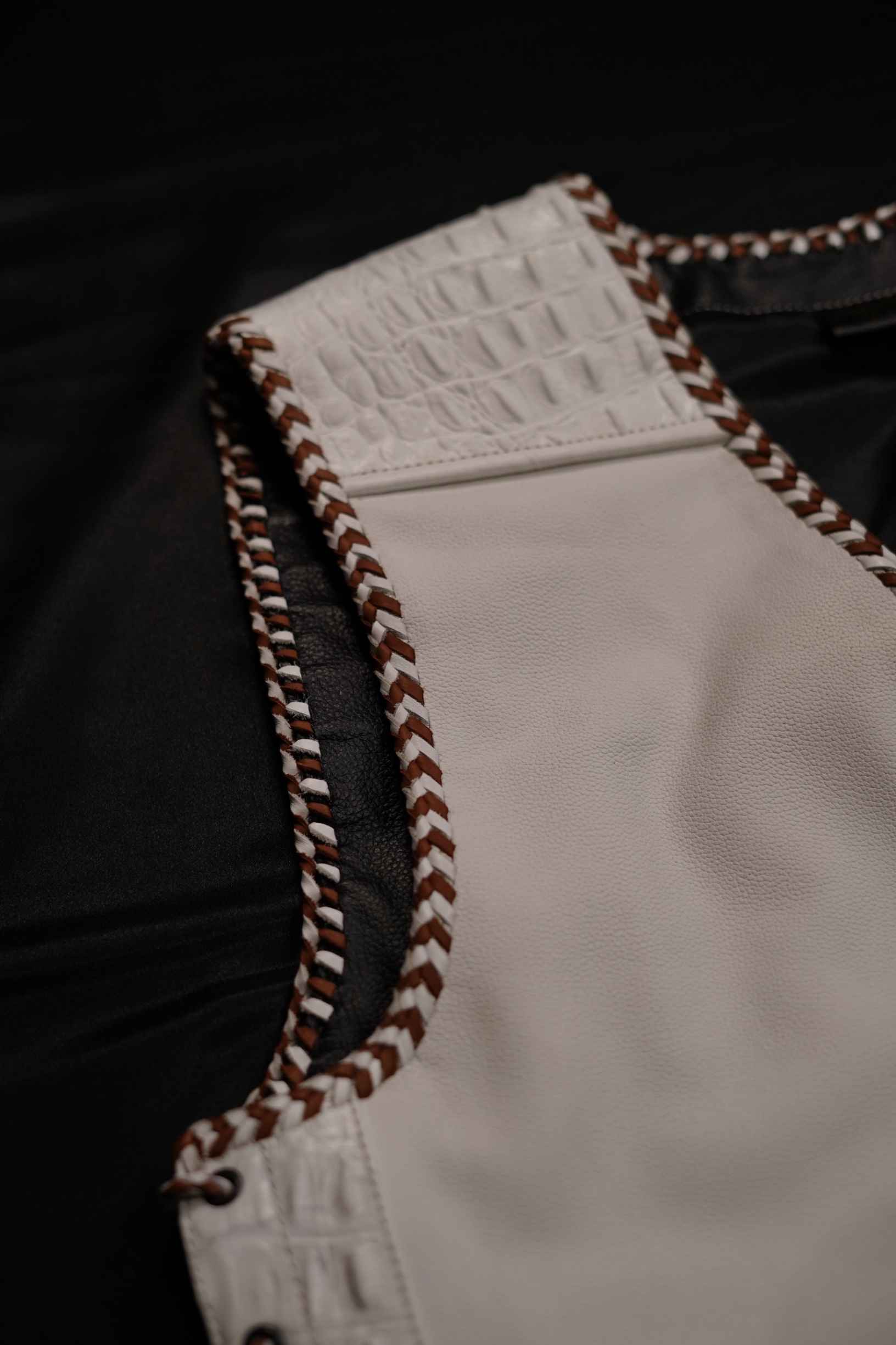 AUS WHITE - BROWN/WHITE "OFF THE RACK" LEATHER / CROC