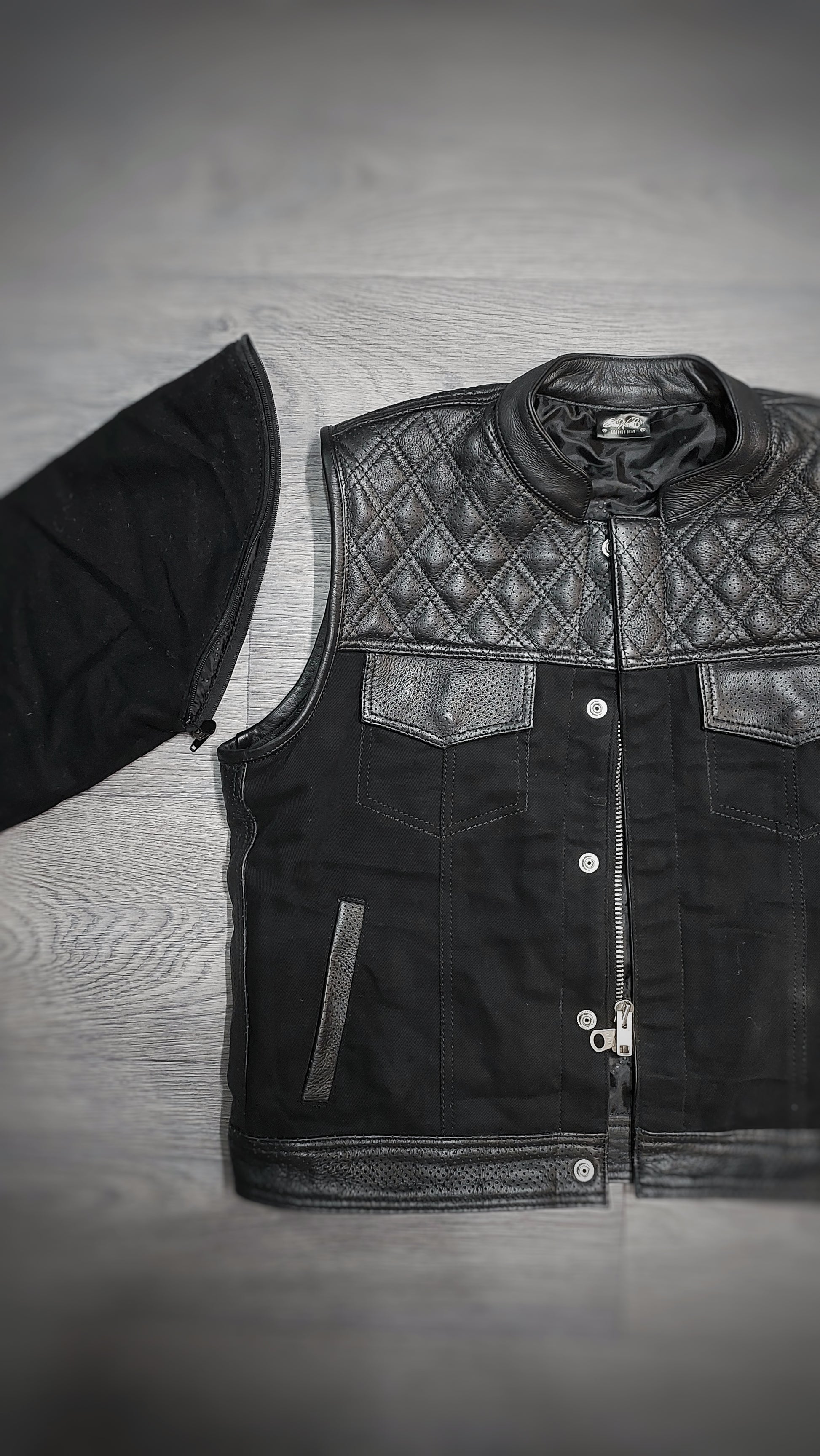 US "OFF THE RACK" REMOVABLE SLEEVE TWENTY FOUR-SEVEN VEST