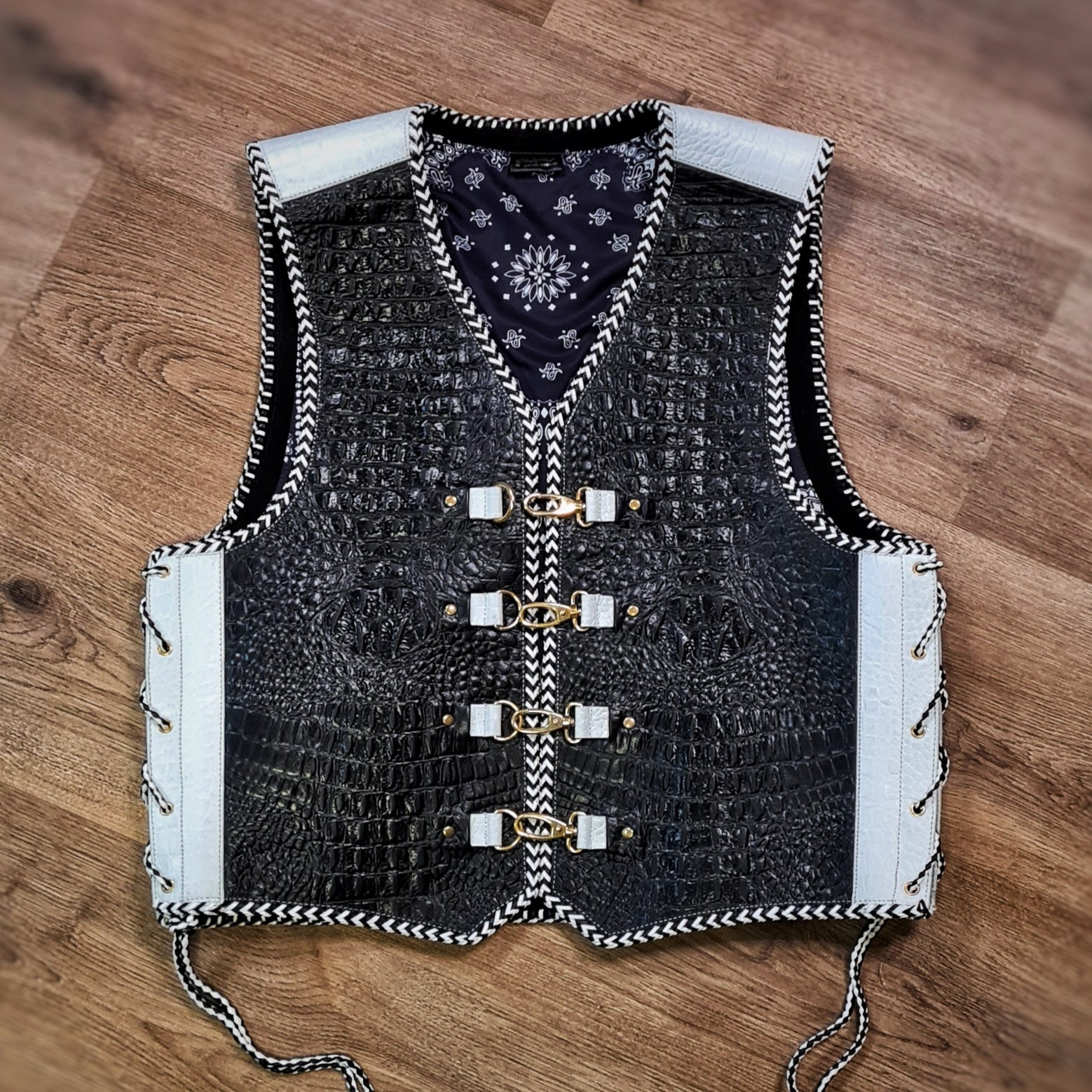 Vest Customizer -  AUS Style