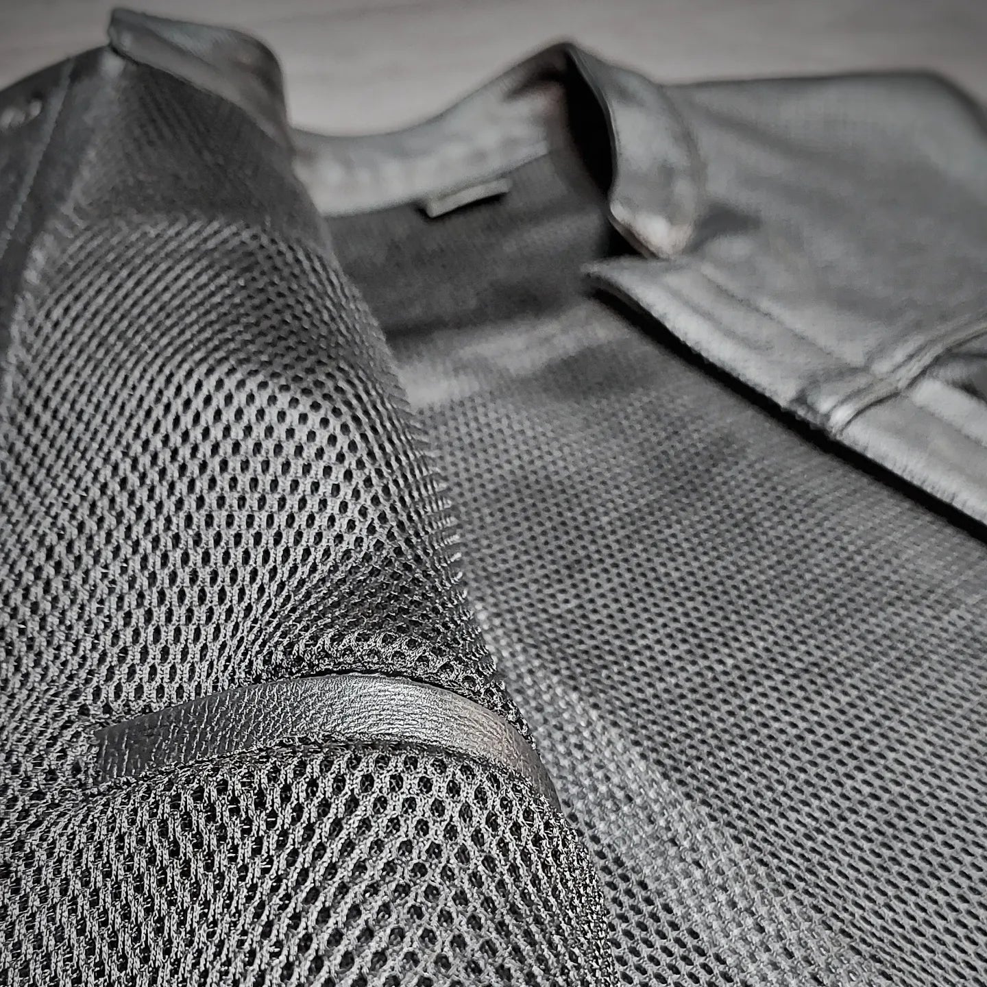 US "OFF THE RACK" AERO VEST