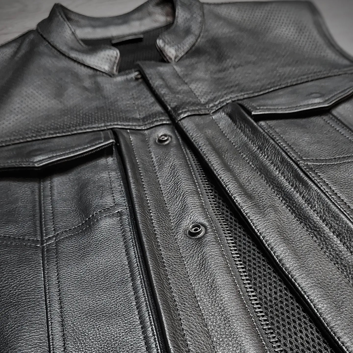 US "OFF THE RACK" AERO VEST