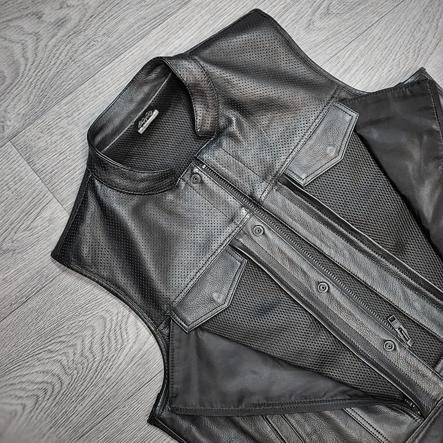 US "OFF THE RACK" AERO VEST